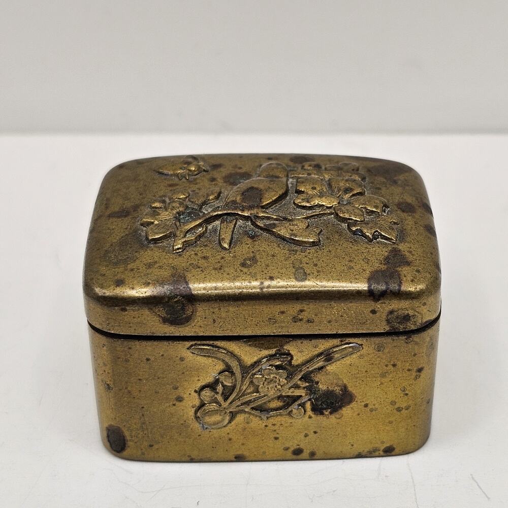 Antique Japanese Meiji Snuff Trinket Hinged Box Birds Brass & Copper Relief
